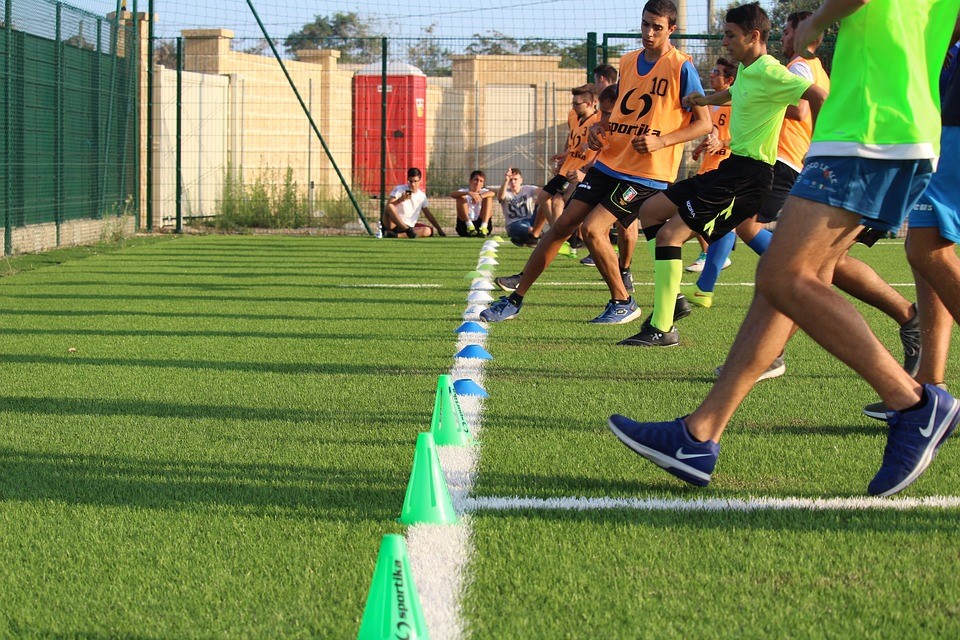 how to become a physical trainer