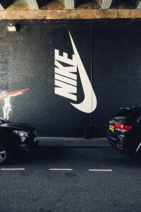 la historia de nike